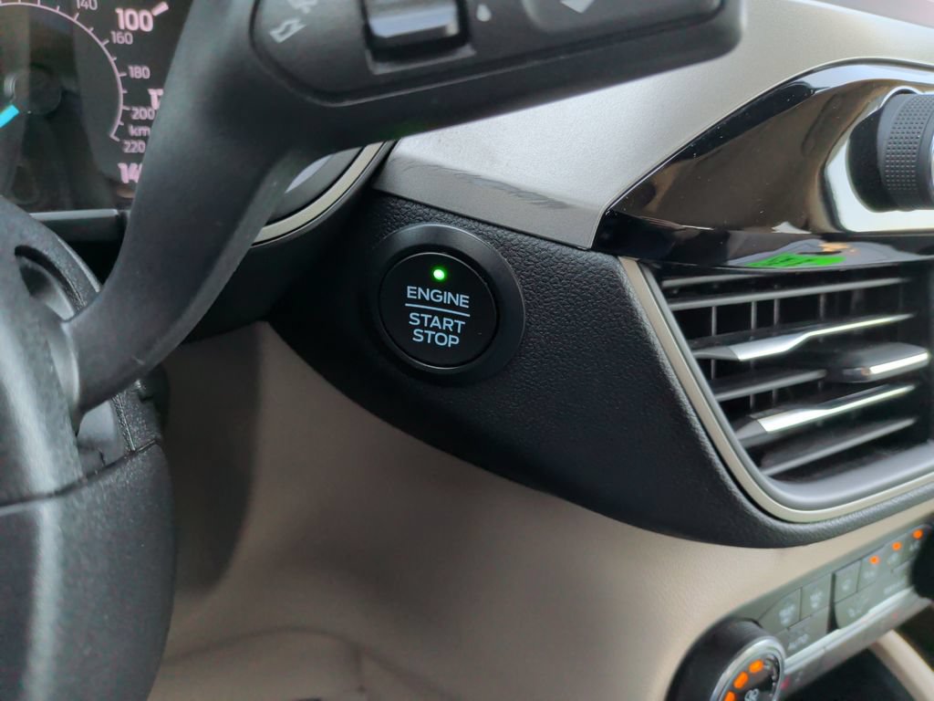 Certified 2020 Ford Escape SE AWD/4WD image 23
