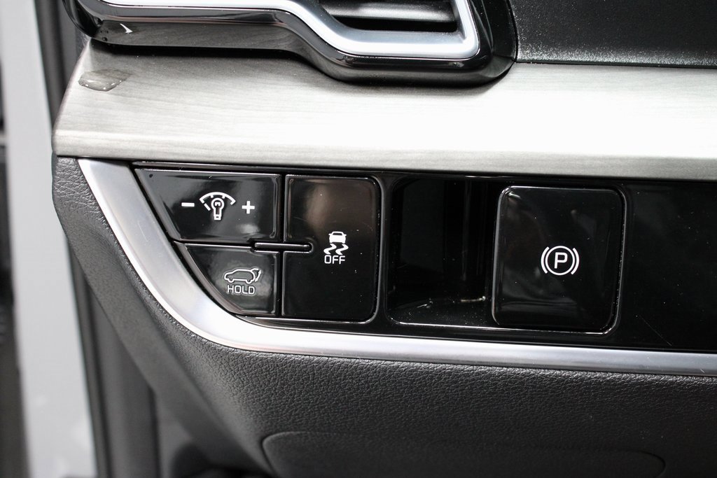 Used 2025 Kia Sportage X-Line w/ Premium Package image 31