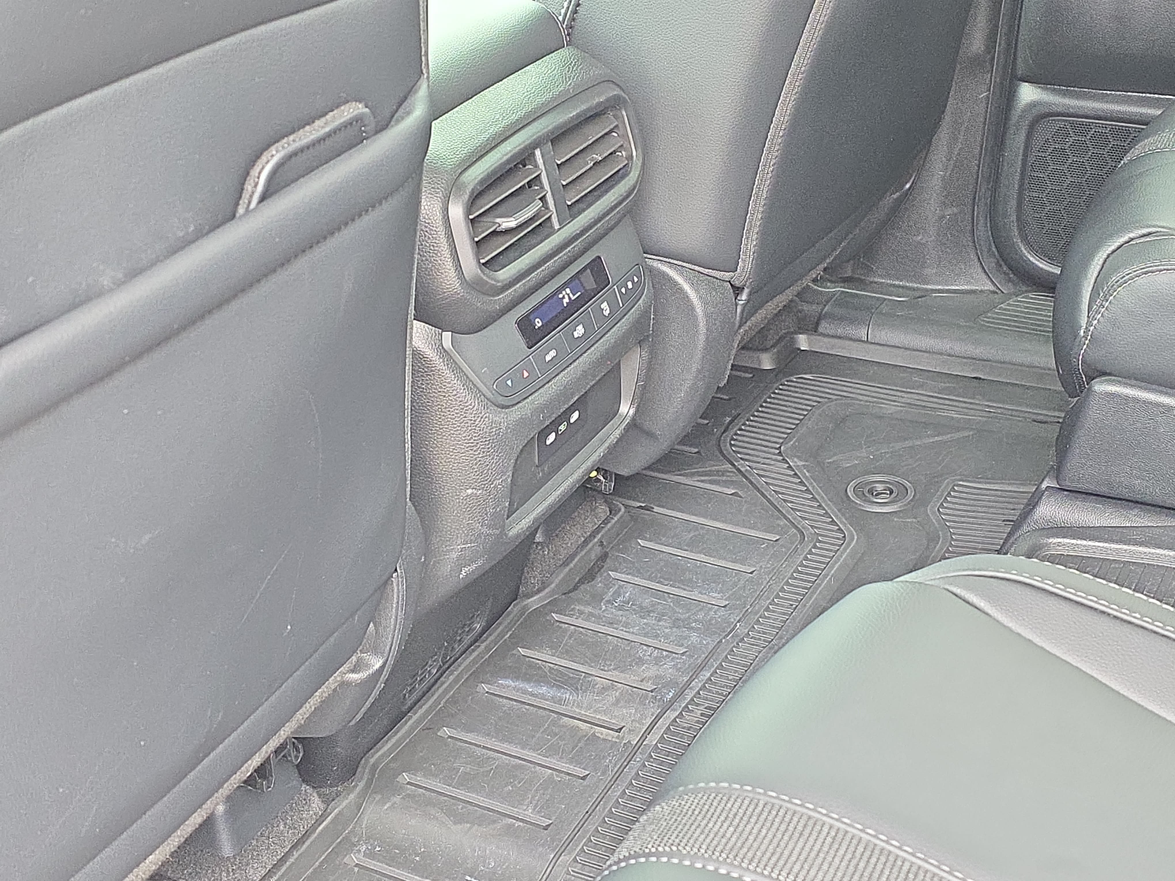 Certified 2024 Honda Pilot EX-L image 37