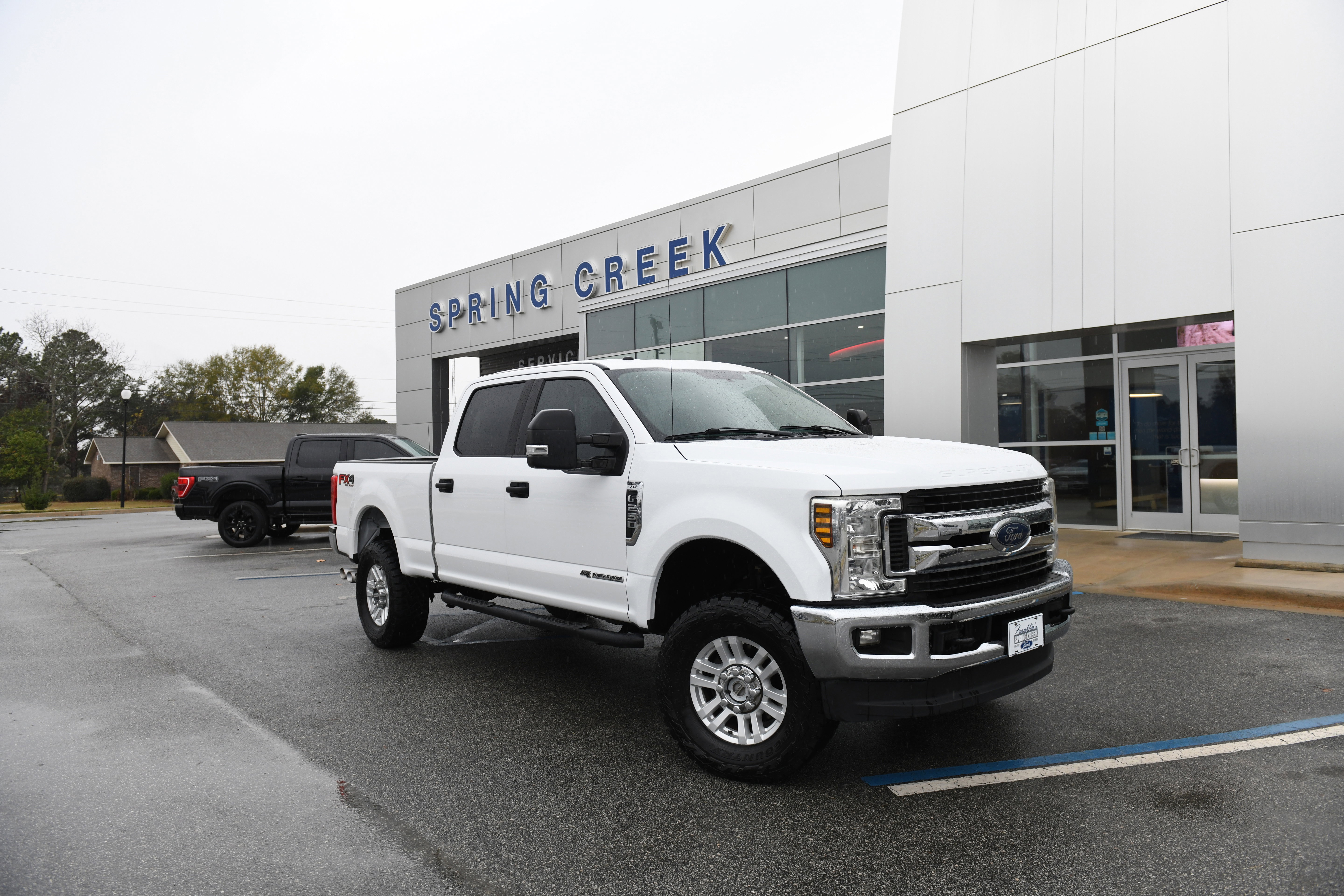 Used 2018 Ford F250 XLT w/ XLT Value Package AWD/4WD image 3