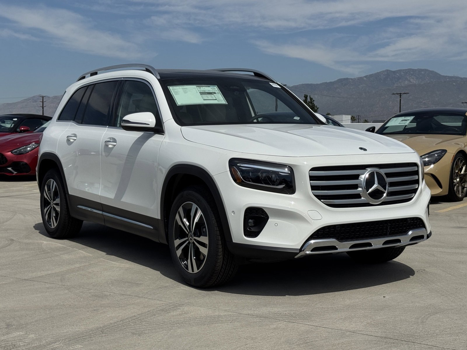 New 2026 Mercedes-Benz GLB 250 image 2