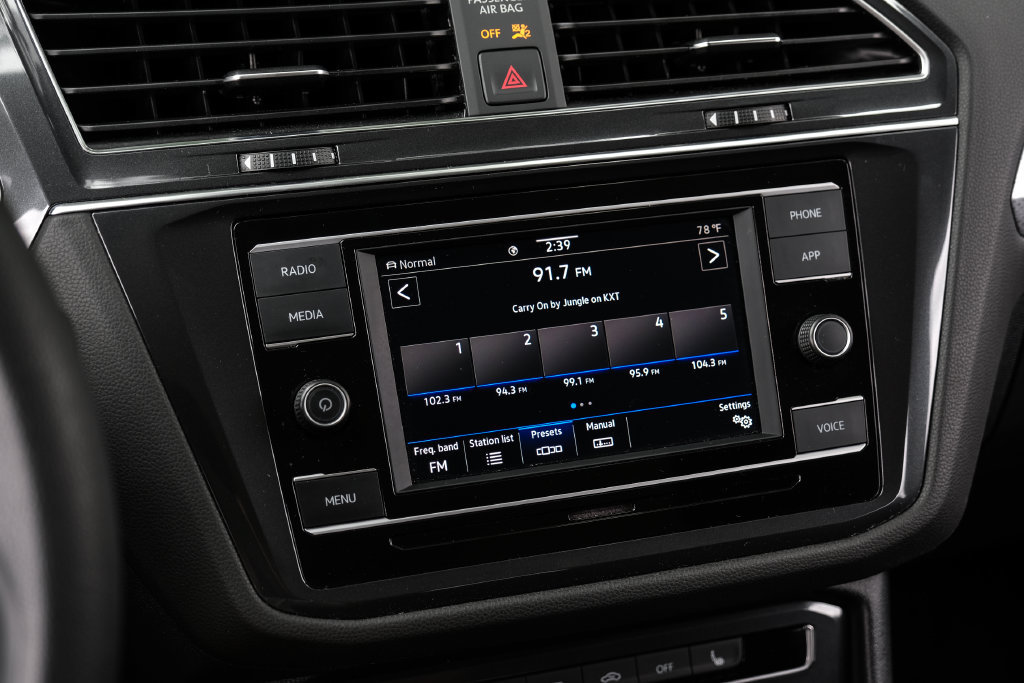 Used 2023 Volkswagen Tiguan S AWD/4WD image 6