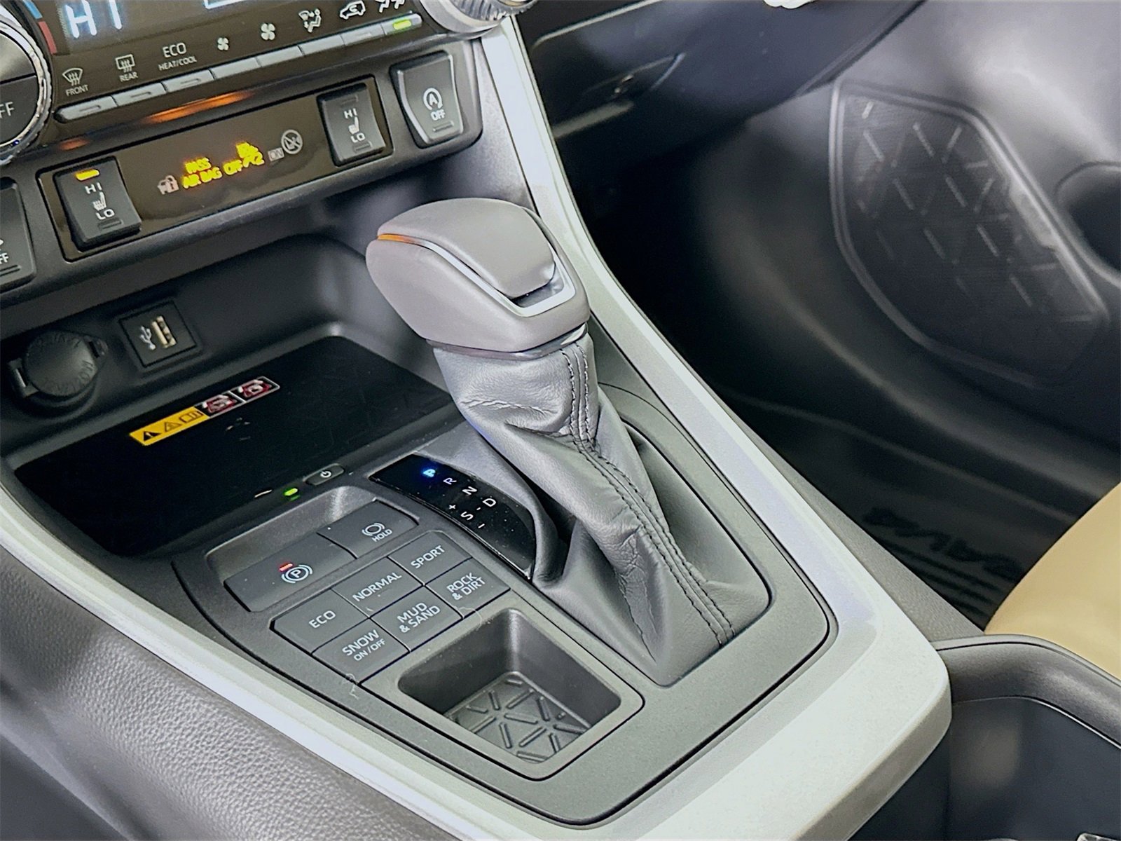 New 2025 Toyota RAV4 XLE Premium image 17