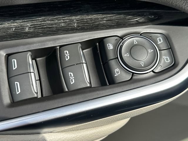 Used 2023 Cadillac XT4 Premium Luxury AWD/4WD image 29