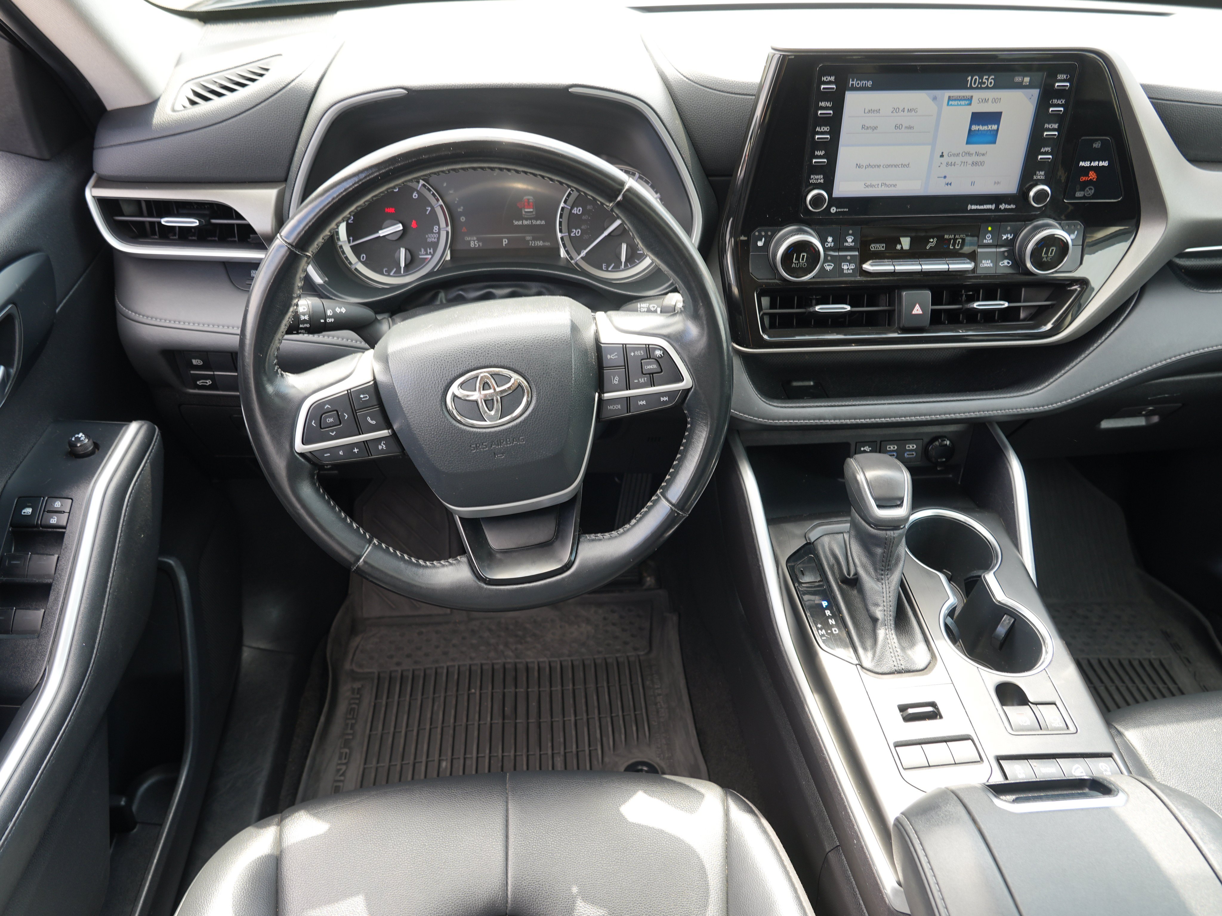 Used 2022 Toyota Highlander XLE AWD/4WD image 20