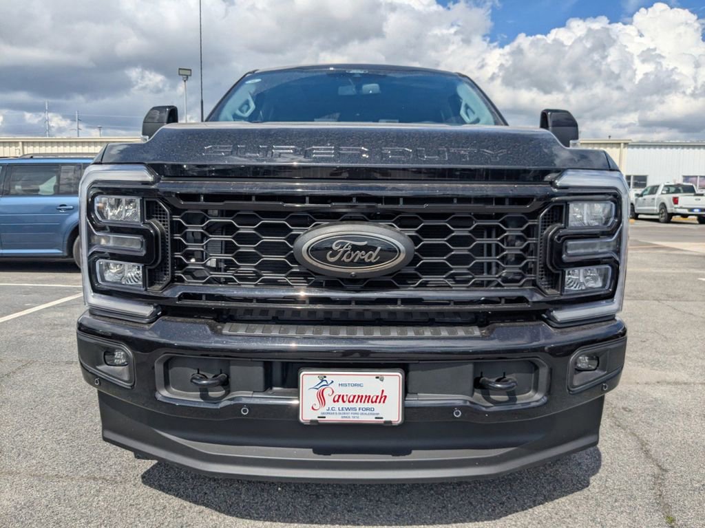 New 2026 Ford F250 Lariat w/ Black Appearance Package image 9