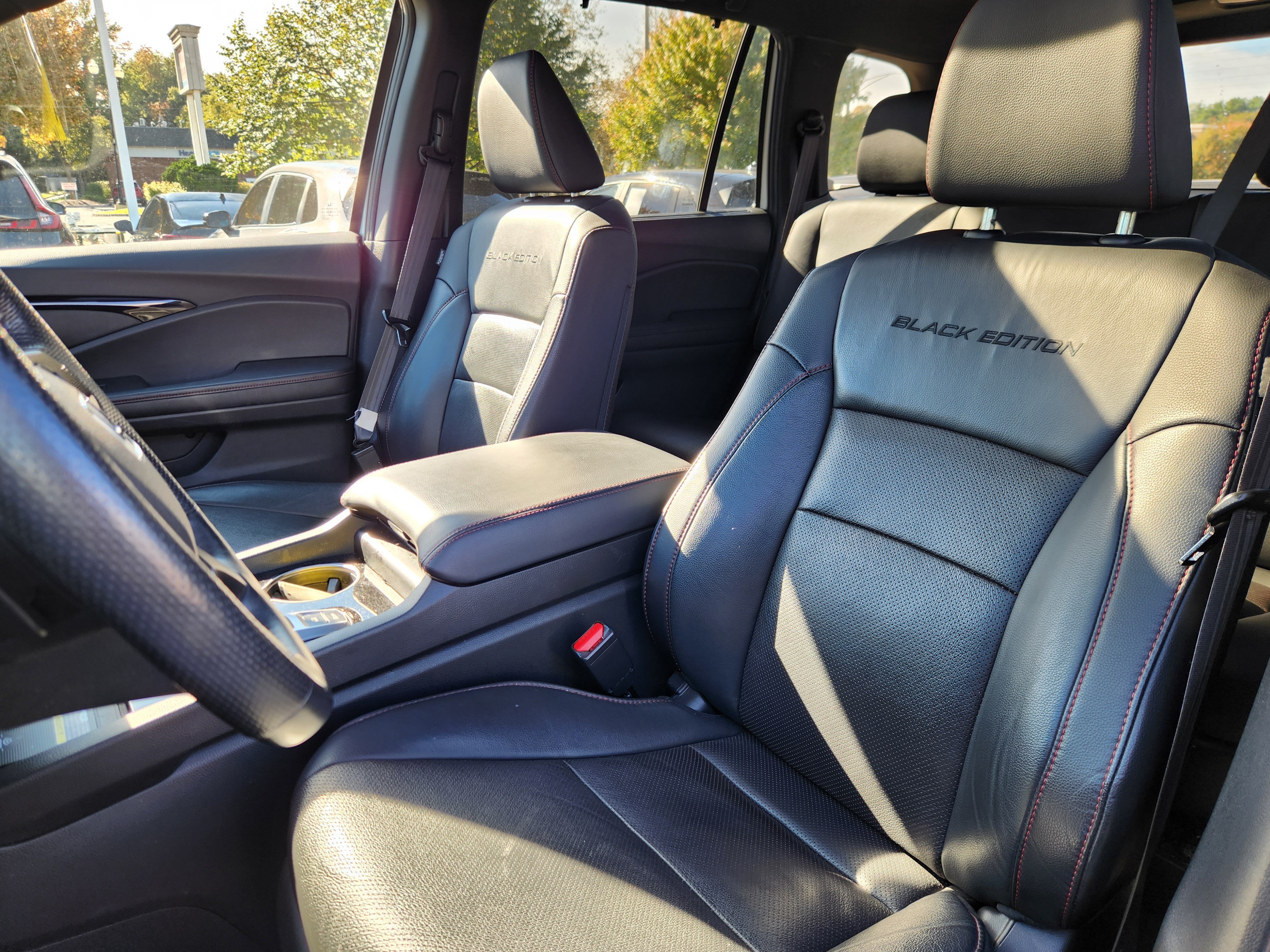 Certified 2024 Honda Passport Black Edition image 7
