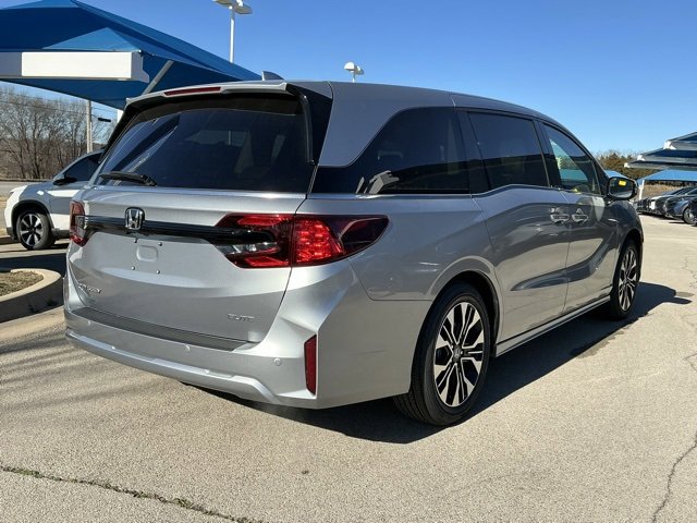 New 2026 Honda Odyssey Elite image 3