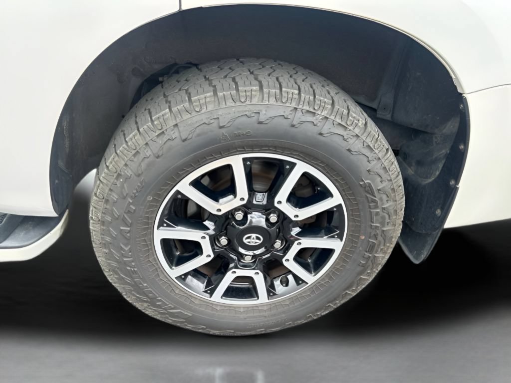 Used 2016 Toyota Sequoia Platinum AWD/4WD image 15
