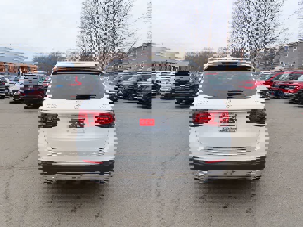 Used 2021 Mercedes-Benz GLC 300 4MATIC image 5