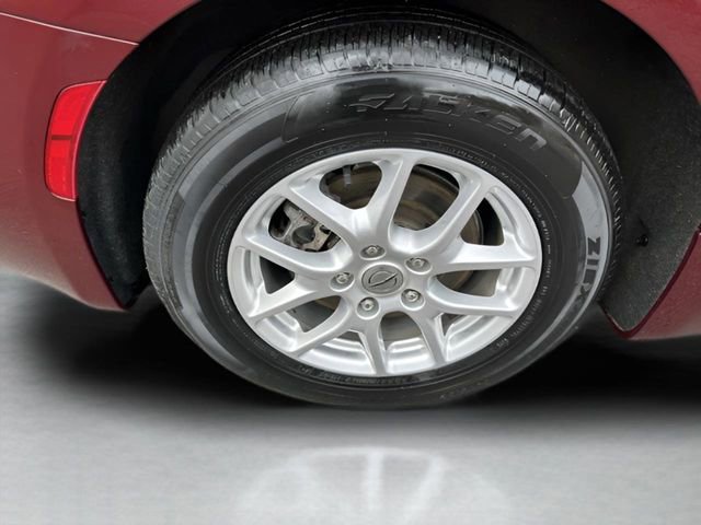 Used 2022 Chrysler Voyager LX image 11