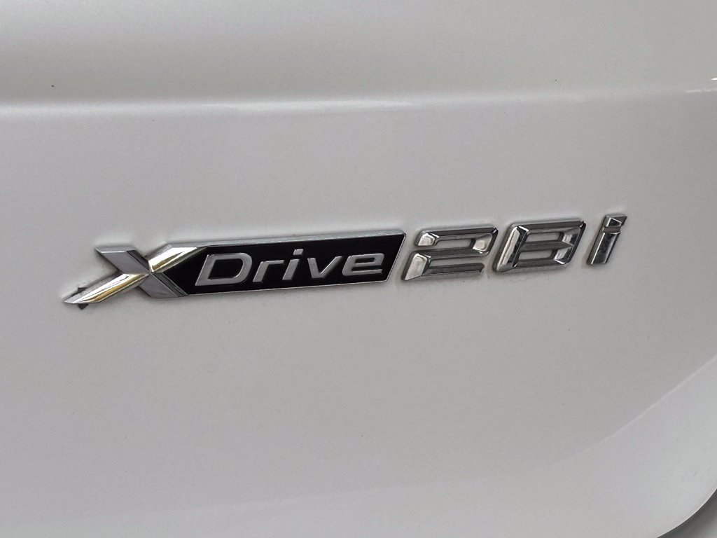 Used 2024 BMW X1 xDrive28i AWD/4WD image 12