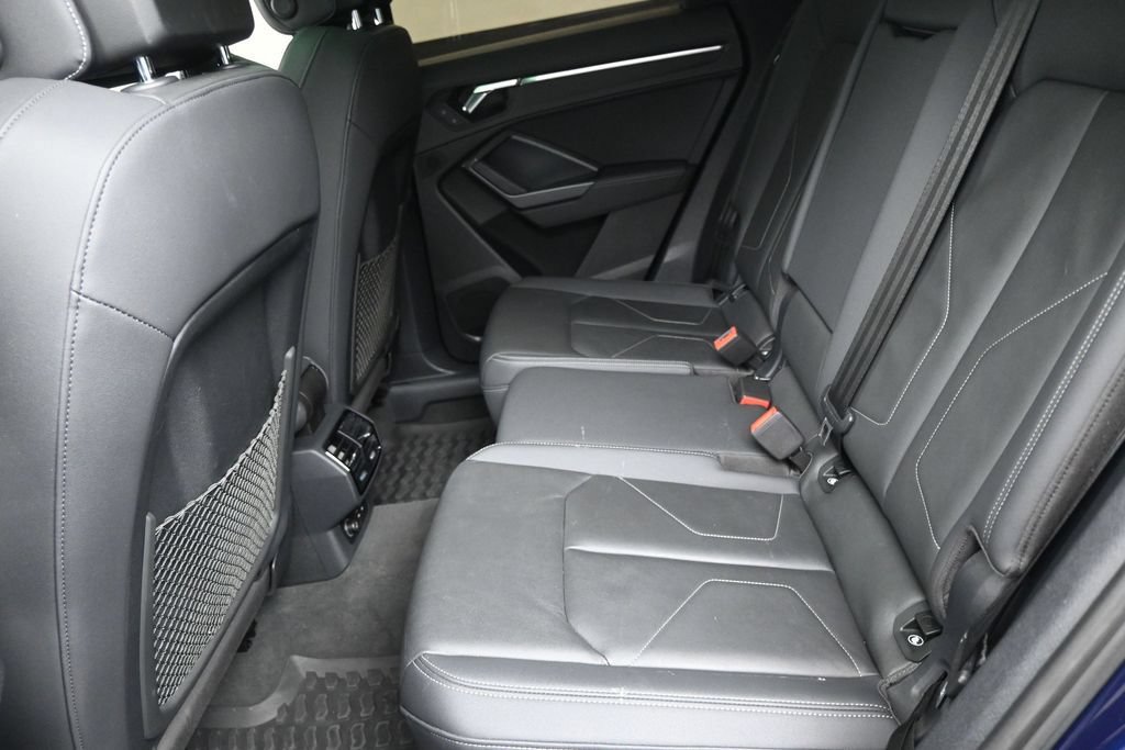 Used 2021 Audi Q3 2.0T Premium w/ Convenience Package AWD/4WD image 14