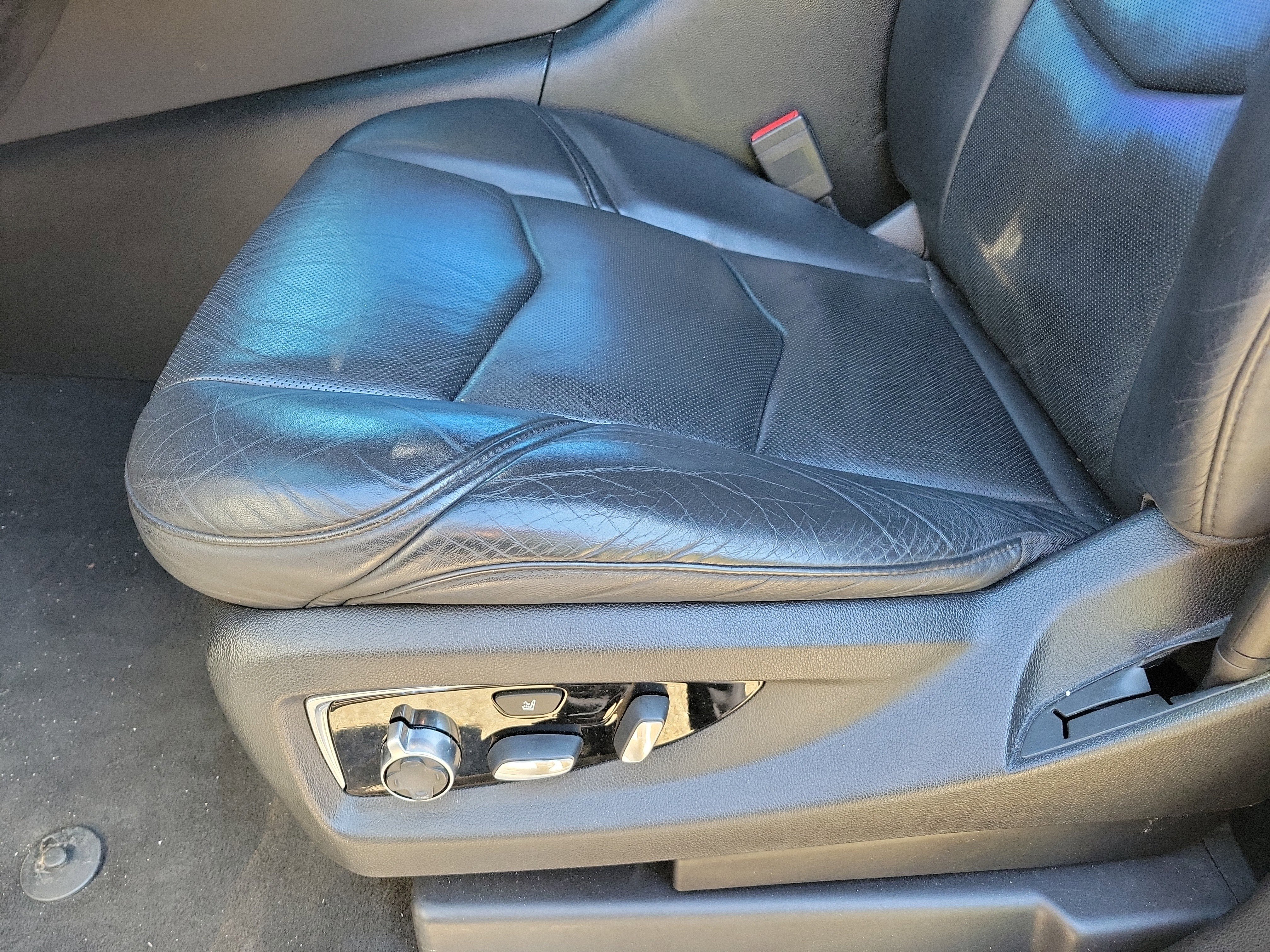 Used 2018 Cadillac Escalade ESV Platinum image 5