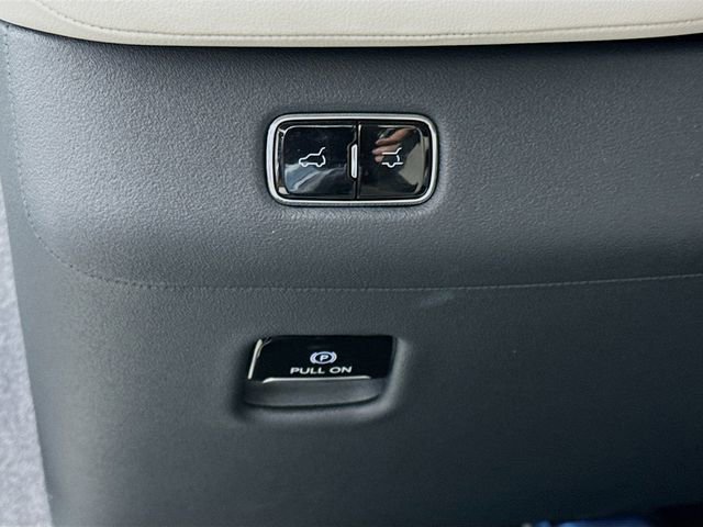 New 2025 Lincoln Navigator Reserve image 10