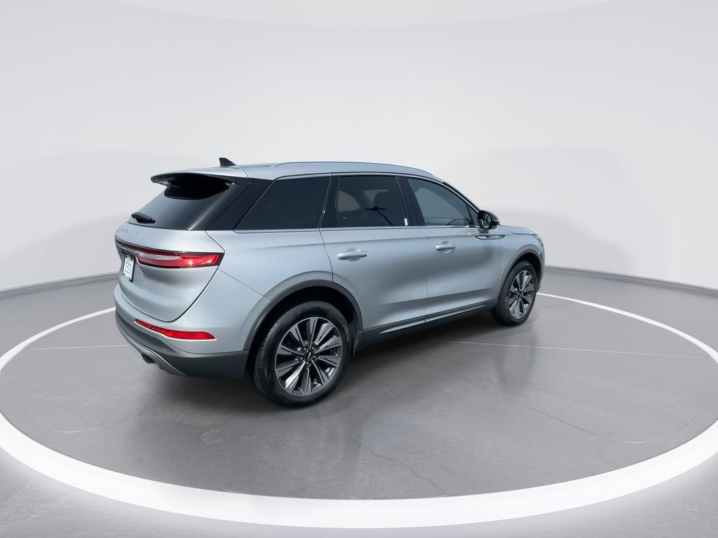 Used 2020 Lincoln Corsair Reserve w/ Elements Package FWD image 8