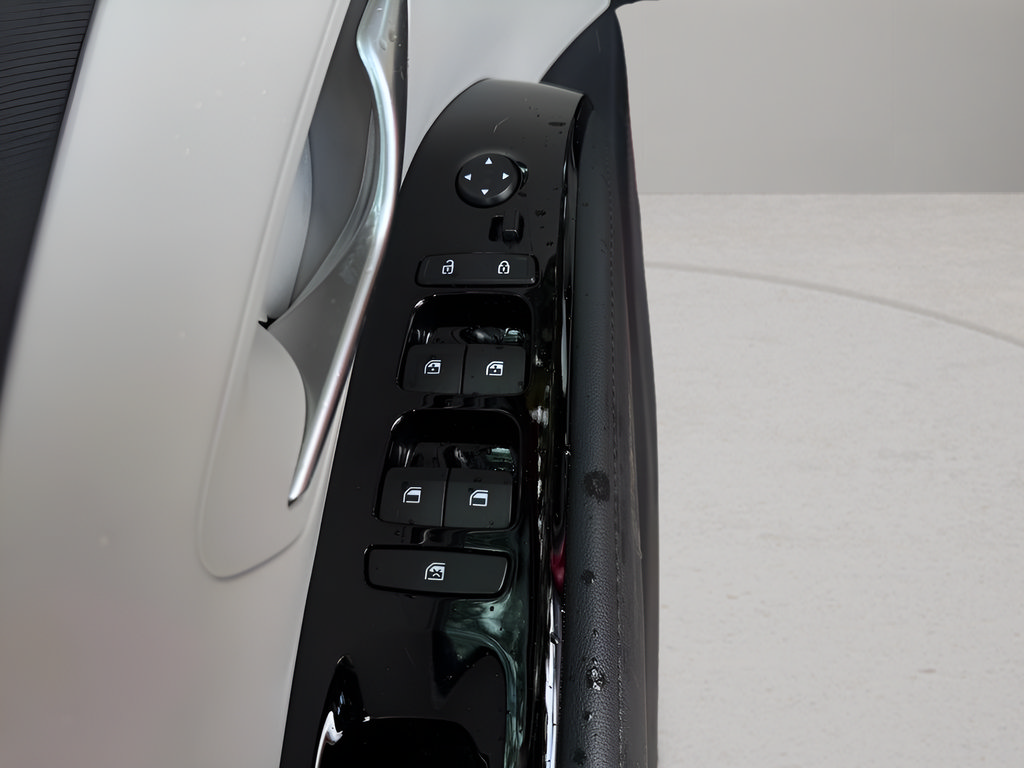 Certified 2023 Hyundai Tucson Limited AWD/4WD image 18
