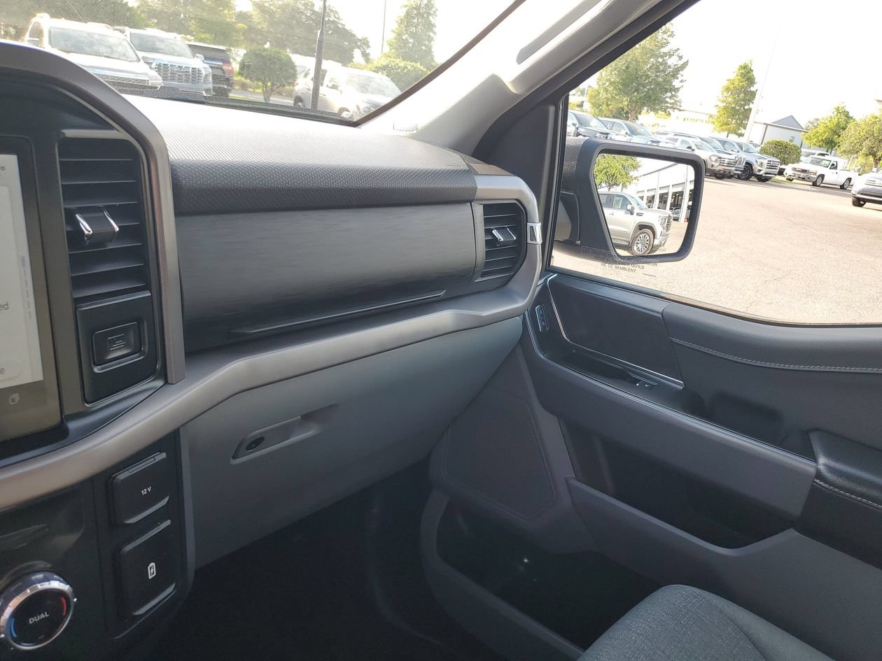 Used 2025 Ford F150 XLT w/ Equipment Group 301A Standard AWD/4WD image 25