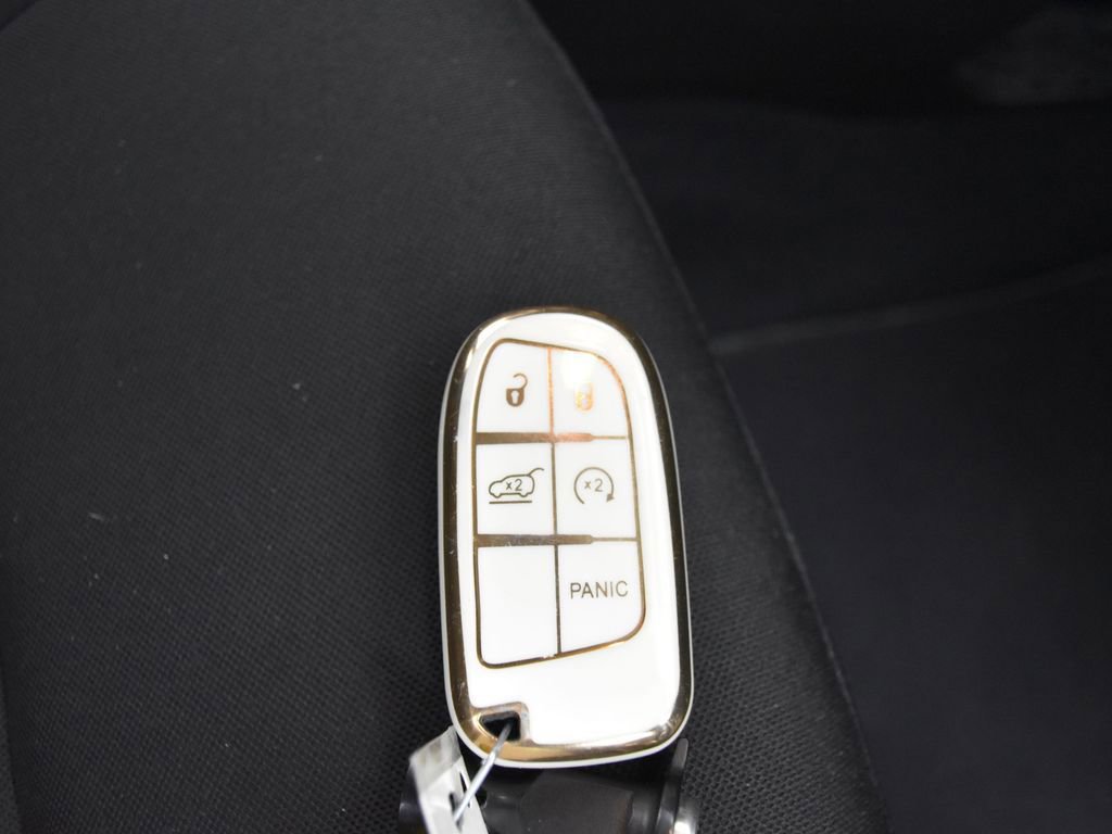 Used 2021 Jeep Renegade Latitude AWD/4WD image 27