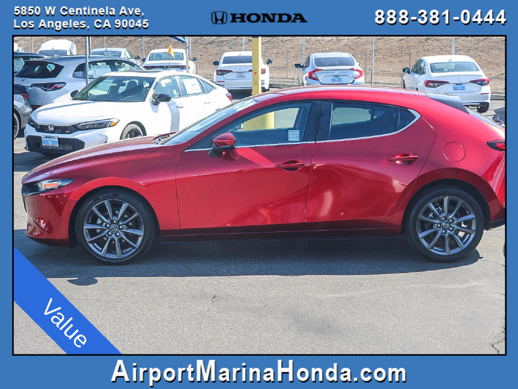 Used 2020 MAZDA MAZDA3 Hatchback FWD image 3