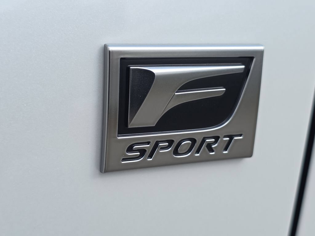 New 2026 Lexus TX 500h AWD image 12
