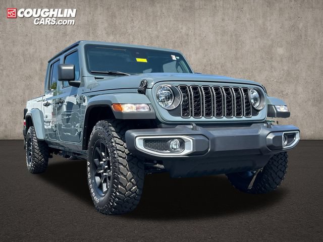 Used 2025 Jeep Gladiator Sport