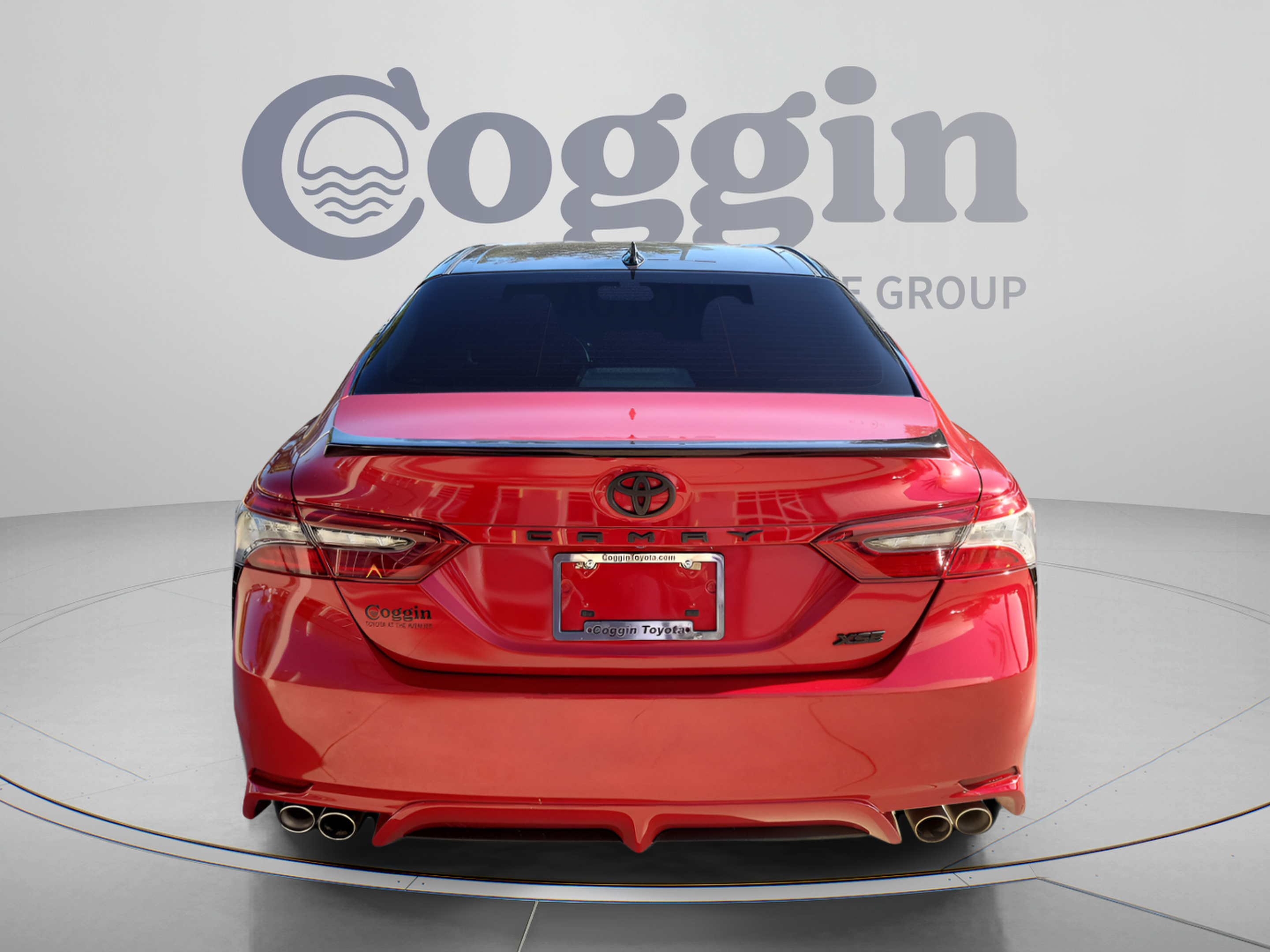 Used 2021 Toyota Camry XSE FWD image 3