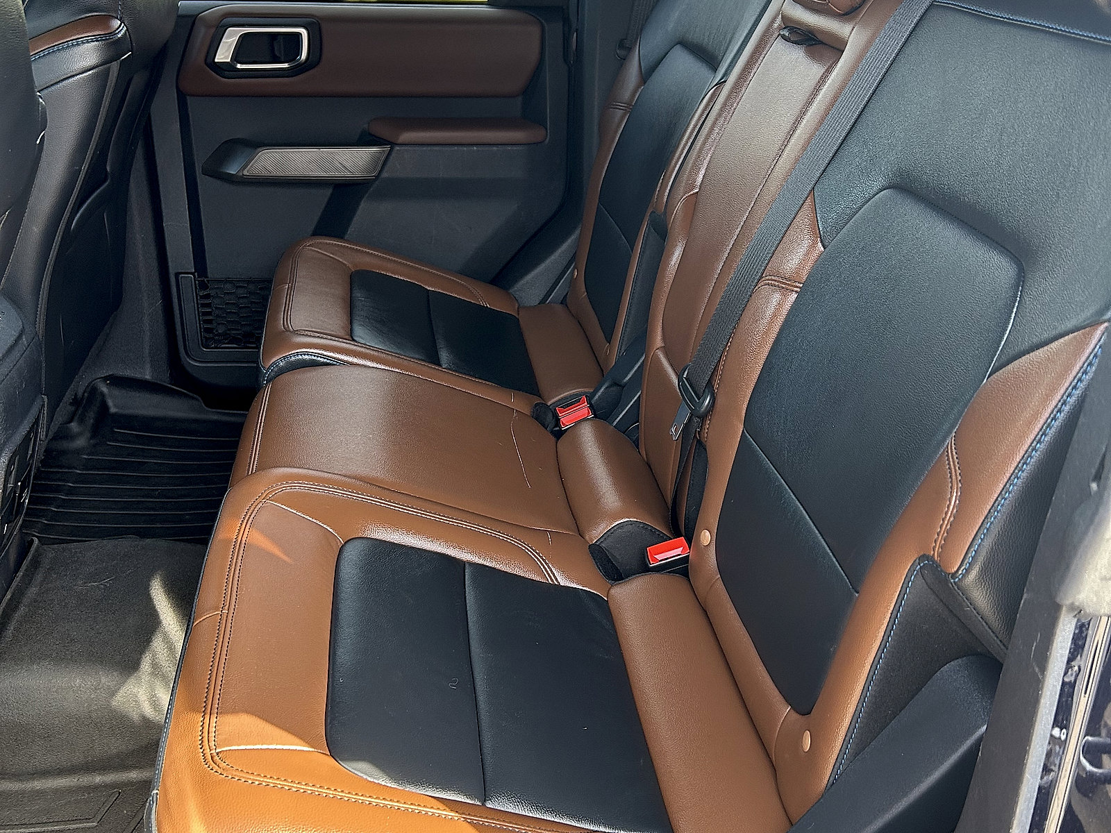 Used 2021 Ford Bronco Outer Banks image 9