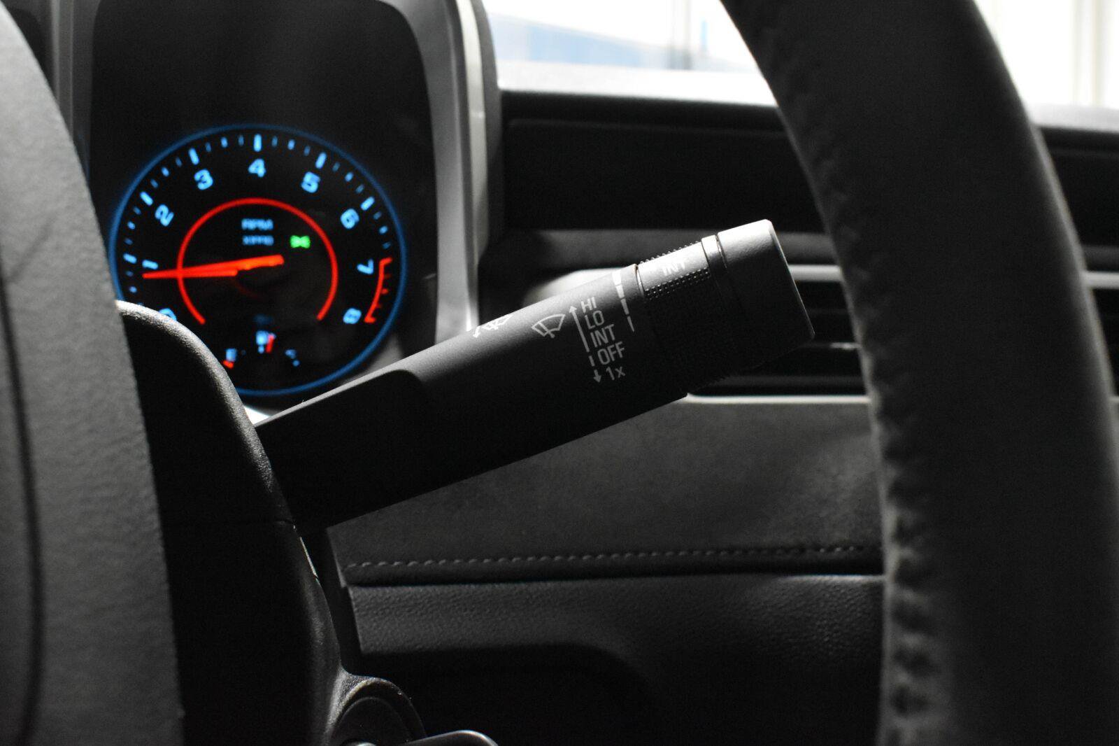 Used 2015 Chevrolet Camaro Z/28 RWD image 9