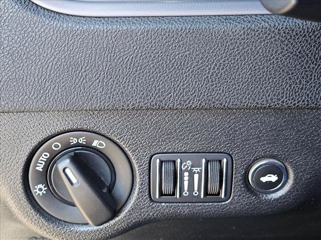 Used 2023 Dodge Charger SXT w/ Blacktop Package RWD image 11