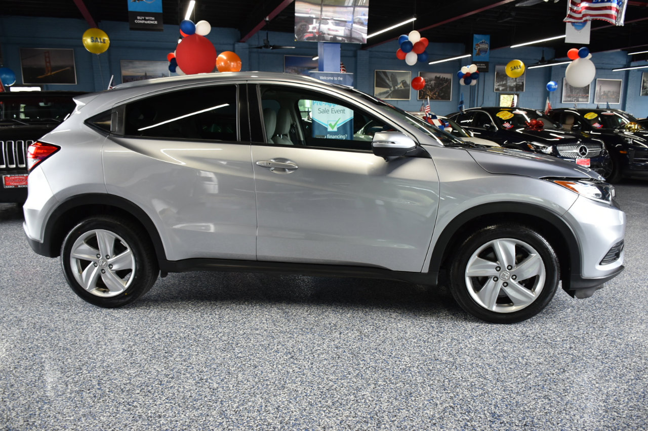 Used 2019 Honda HR-V EX image 3
