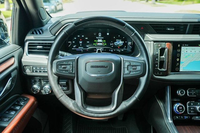 Used 2023 GMC Yukon Denali Ultimate AWD/4WD image 64