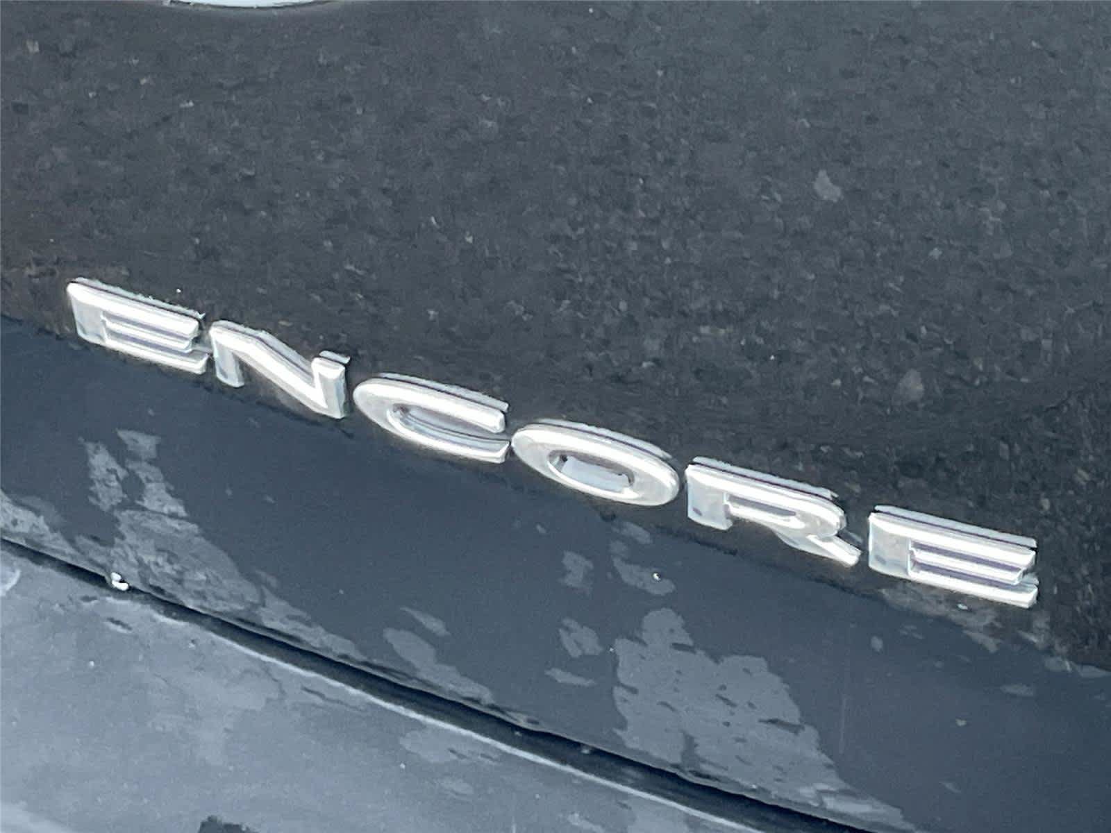 Used 2018 Buick Encore Essence FWD image 10