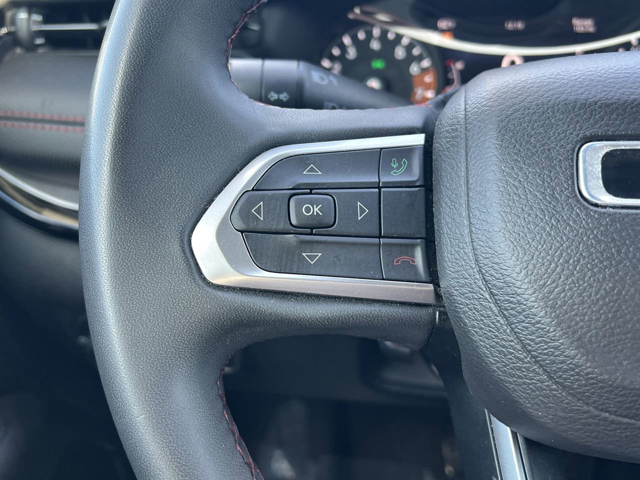 Used 2023 Jeep Compass Trailhawk image 15