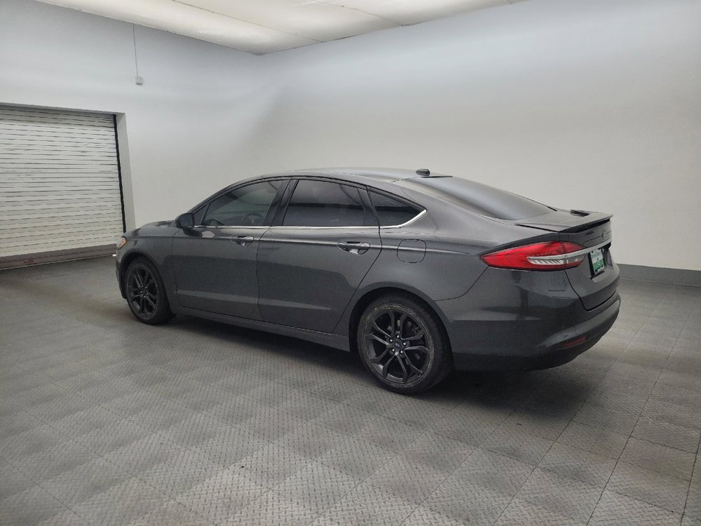 Used 2018 Ford Fusion SE w/ Equipment Group 201A FWD image 3