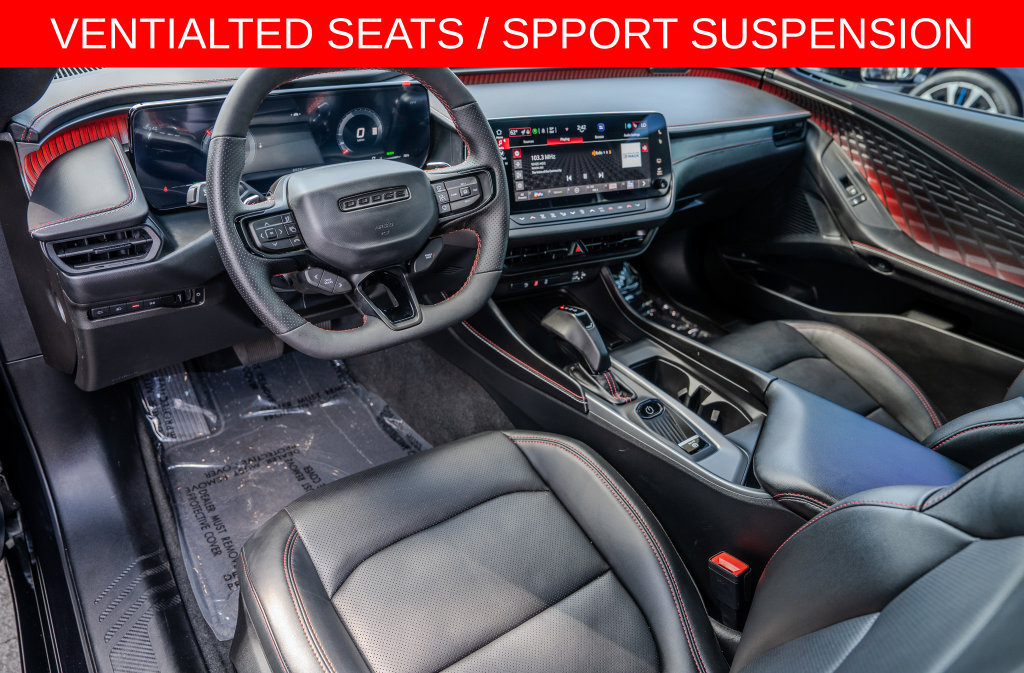 Used 2024 Dodge Charger Daytona R/T w/ Plus Group AWD/4WD image 4