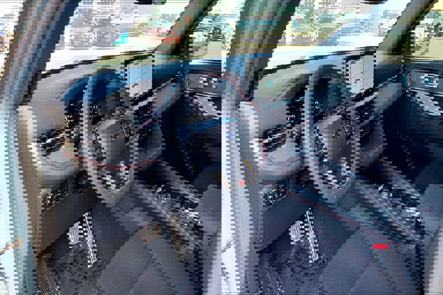 Certified 2025 Ford Explorer ST w/ Sun And Sound Package image 17