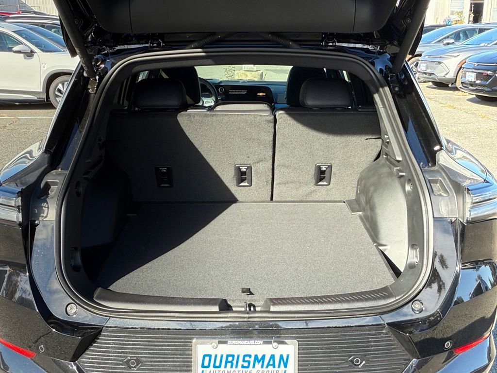 New 2026 Chevrolet Equinox EV LT image 24