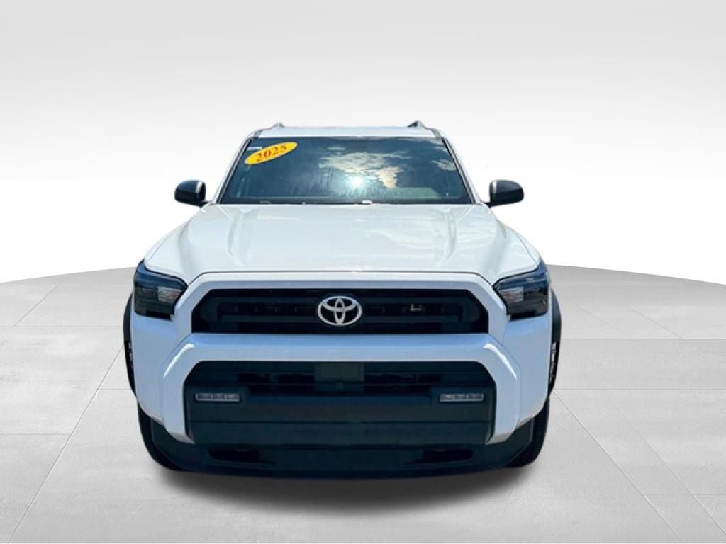 Used 2025 Toyota 4Runner SR5 AWD/4WD image 10