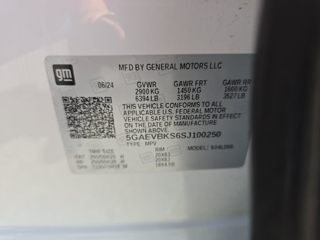 Certified 2025 Buick Enclave Sport Touring w/ Power Package AWD/4WD image 37