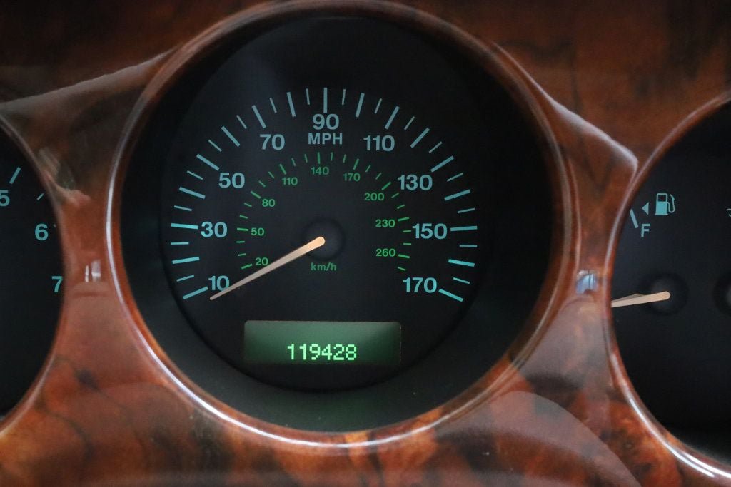 Used 2003 Jaguar XJ8 RWD image 12