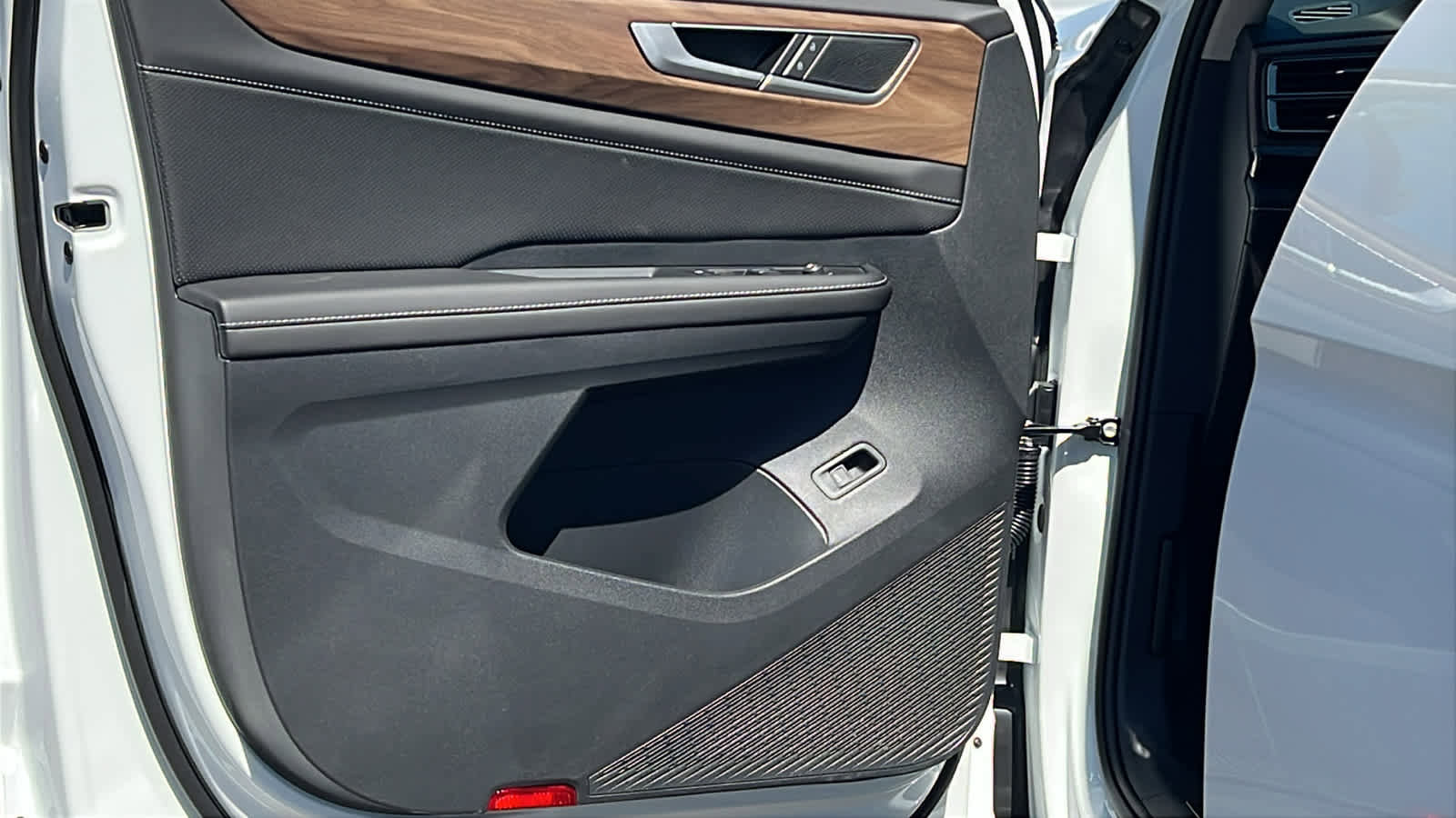 New 2026 Volkswagen Atlas SE image 23