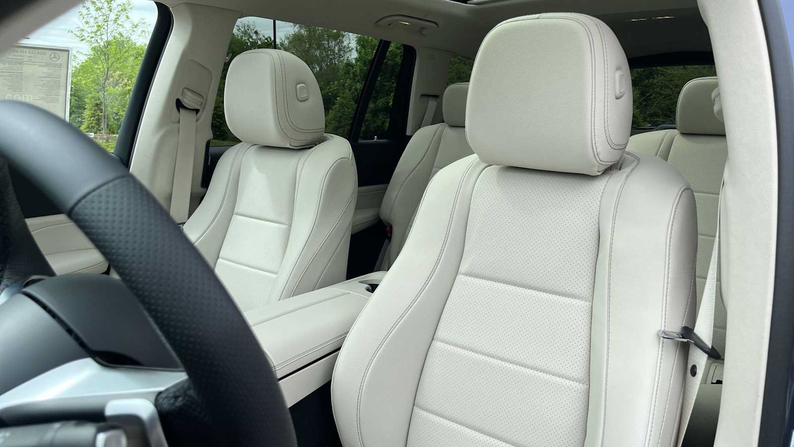 New 2026 Mercedes-Benz GLS 450 4MATIC image 28