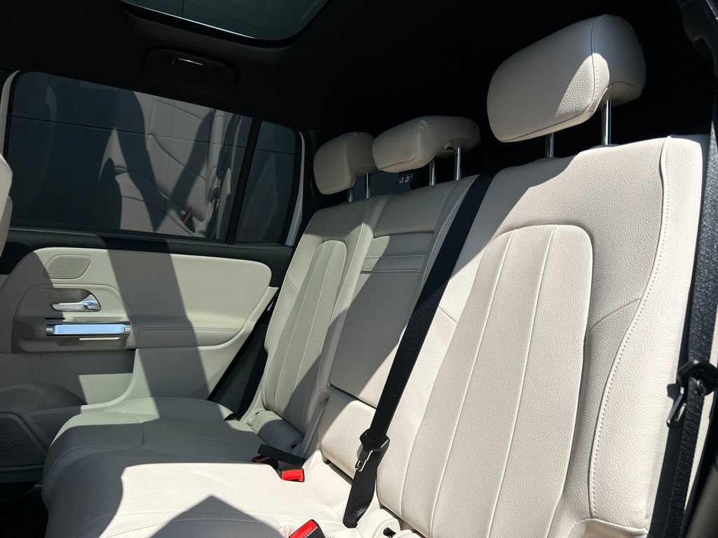 New 2026 Mercedes-Benz GLB 250 4MATIC image 25