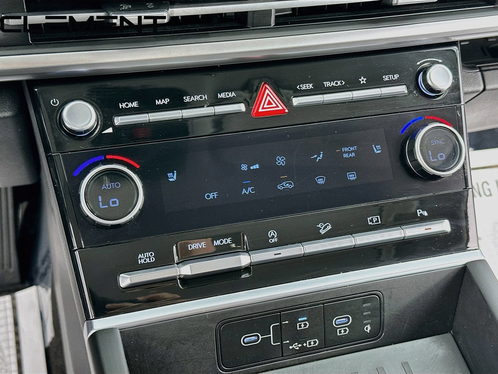 Certified 2025 Hyundai Santa Fe SEL FWD image 22