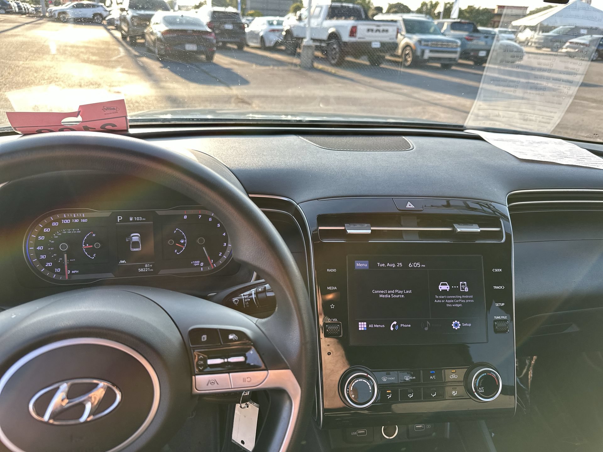 Used 2022 Hyundai Santa Cruz SE FWD image 25