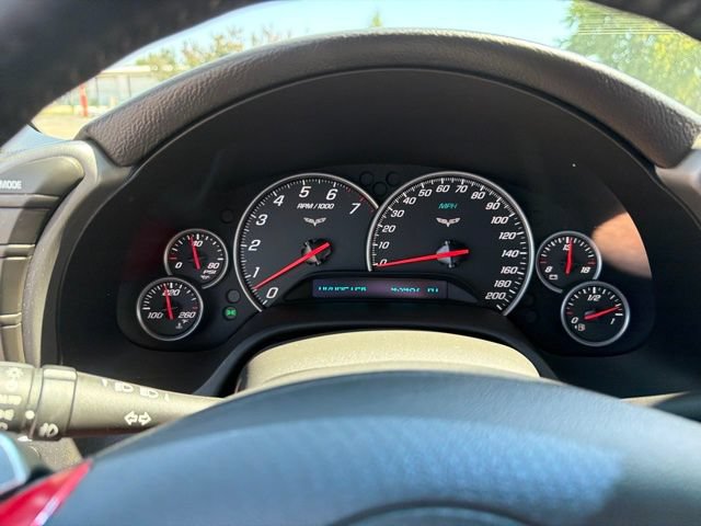 Used 2006 Chevrolet Corvette Coupe w/ Preferred Equipment Group RWD image 11
