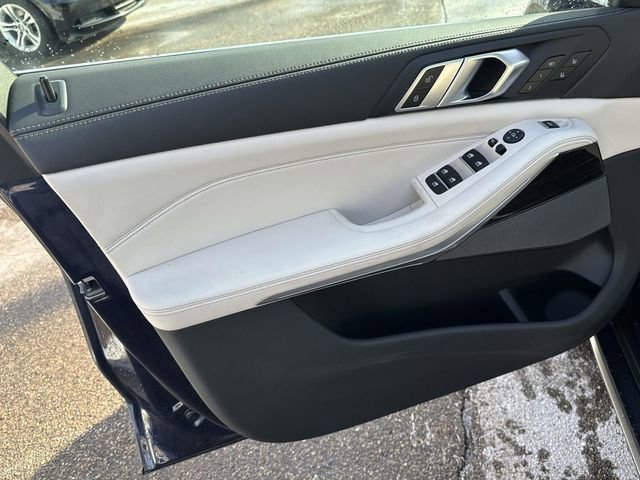 Certified 2024 BMW X5 xDrive40i w/ Premium Package image 25