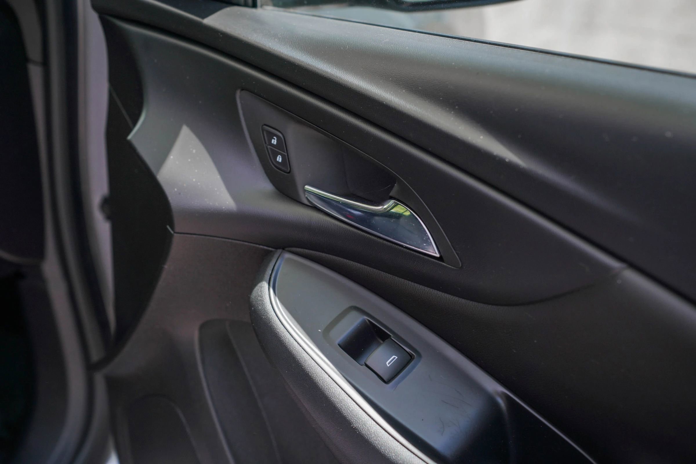 Used 2018 Chevrolet Volt LT w/ LT Driver Confidence Package FWD image 22