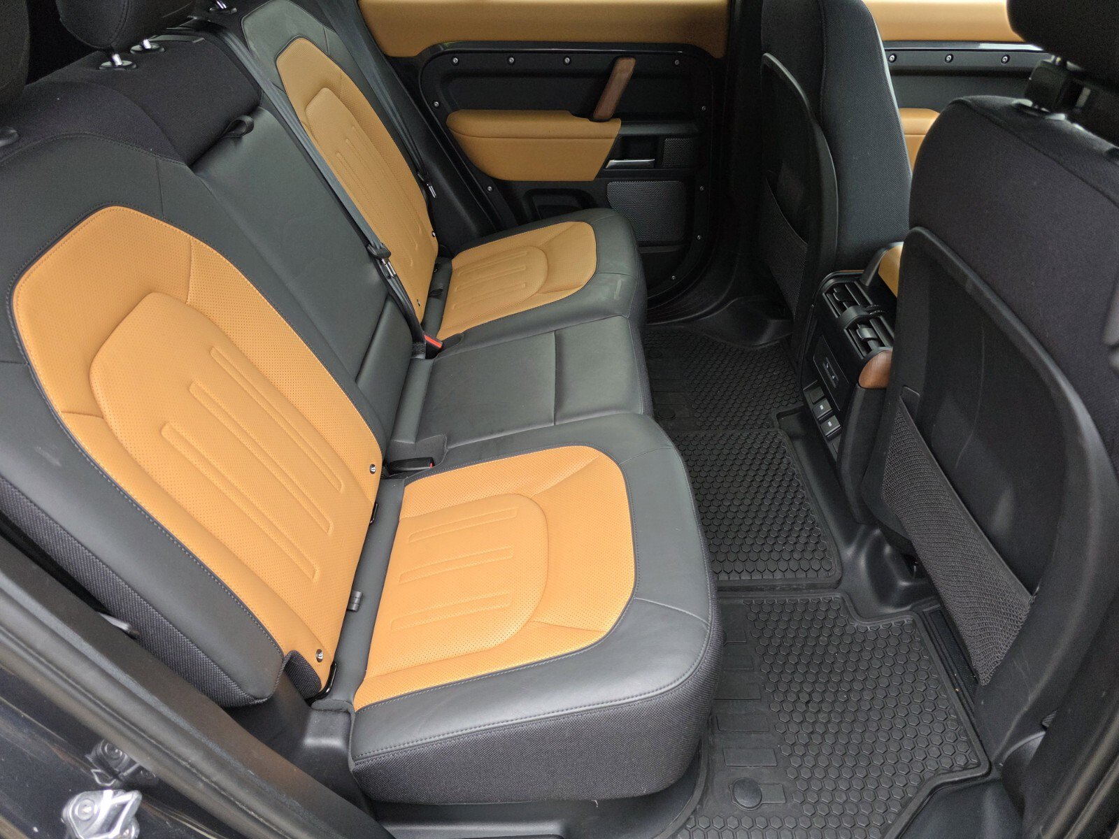 Used 2023 Land Rover Defender 110 X AWD/4WD image 5